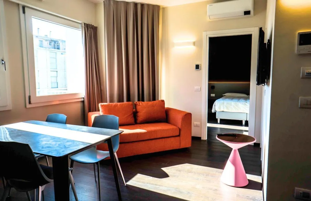 Venice Terminal Apartments & Suites-1